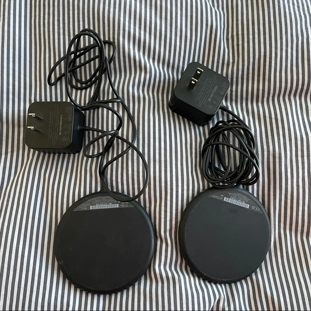 Mophie Wireless Charging Base Set of 2 Phone Charging Pads Black